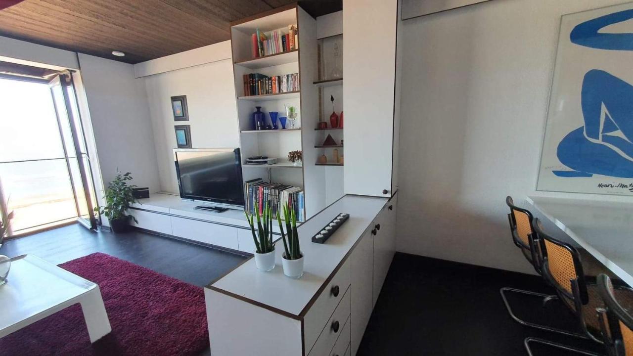 Modern Appartement Met Frontaal Zeezicht En Prive Parking Knokke-Heist Exteriör bild