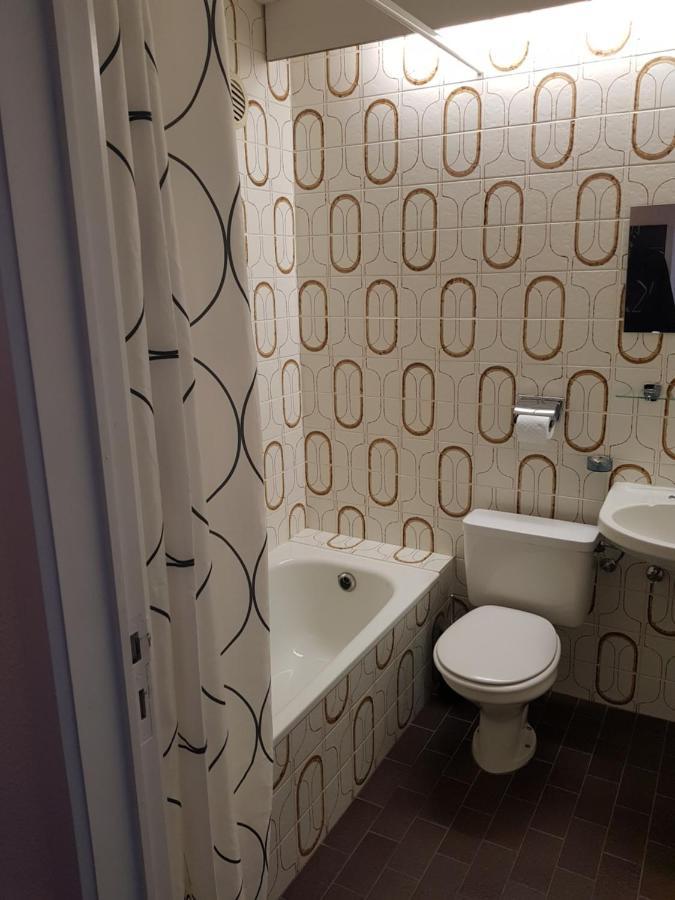 Modern Appartement Met Frontaal Zeezicht En Prive Parking Knokke-Heist Exteriör bild